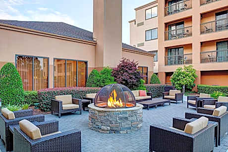 Courtyard by Marriott Durham Near Duke University/Downtown