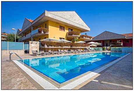 Catania Hills Residence