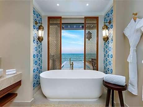 Family water villa with exclusive infinity swimming pool