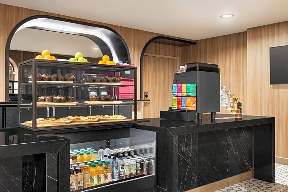 Crowne Plaza Louisville Airport Expo Ctr By IHG