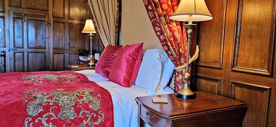 Braithwaite Hall Bed & Breakfast