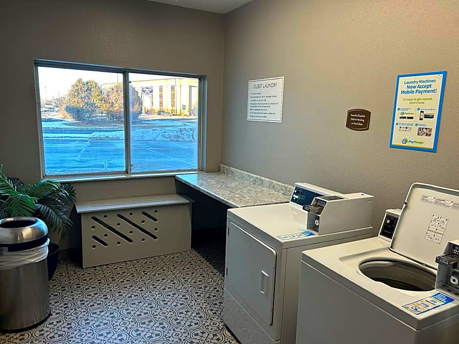 Best Western Plus Paper Valley Hotel