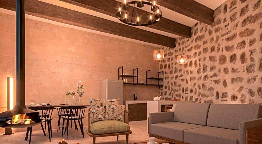 TUĞMANER  Small House AJAR