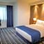 Holiday Inn Express London Heathrow T5 By IHG
