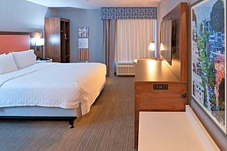 King Room - Mobility Access/Non-Smoking