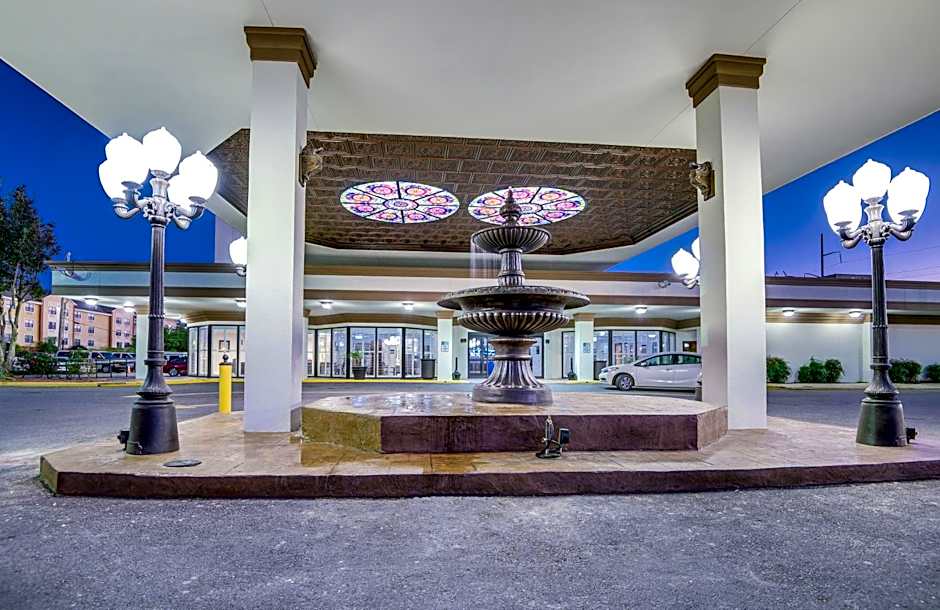 Ramada by Wyndham Metairie New Orleans Airport
