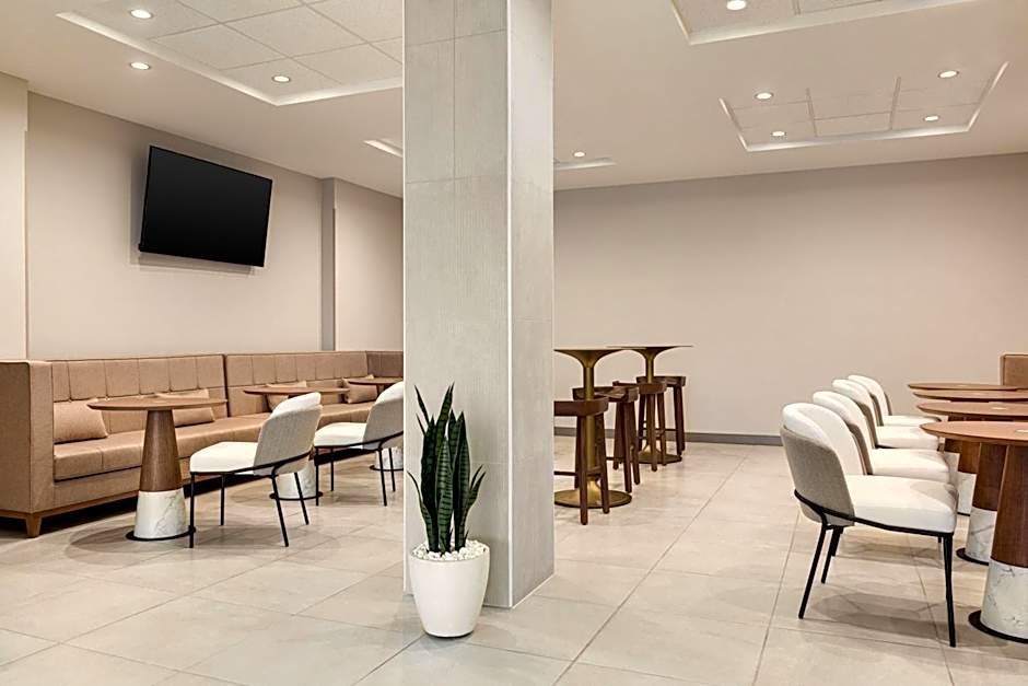 Wyndham Garden Atlanta Airport