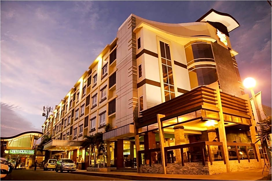 Photo 1 of 50 of Mo2 Westown Hotel And Resort