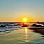 Apartment Tortugas- rooms with AC, and great pool at 5 min to Carrizalillo beach and restaurants of Benito Juarez Bulevard