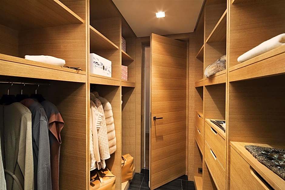 Hotel Marignan Champs-Elysees