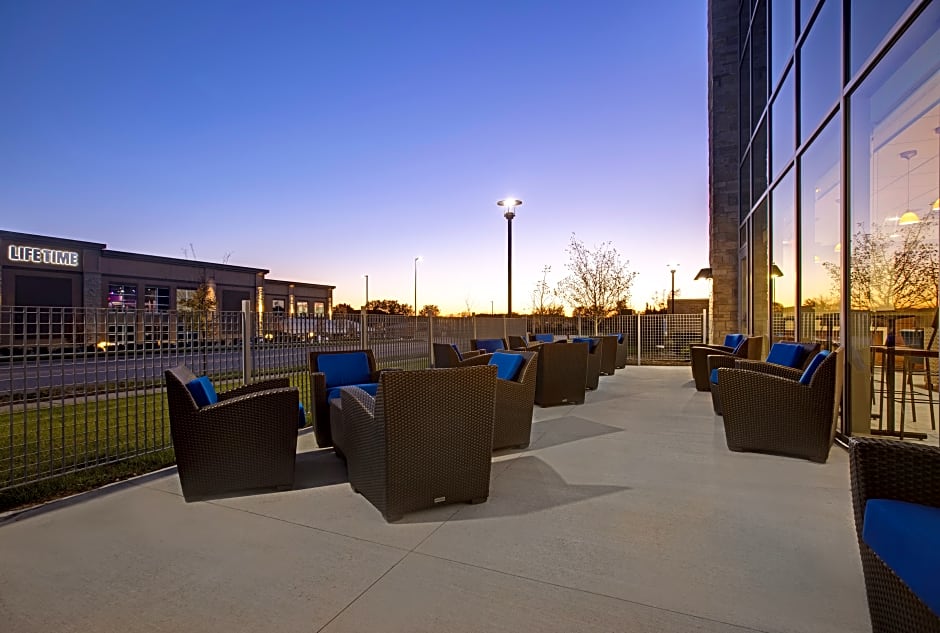 Holiday Inn Express And Suites Milwaukee - Brookfield By IHG
