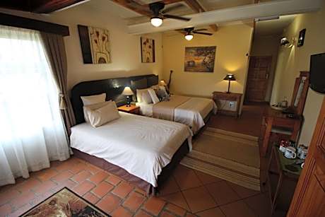 Superior King or Twin Room with Mountain View