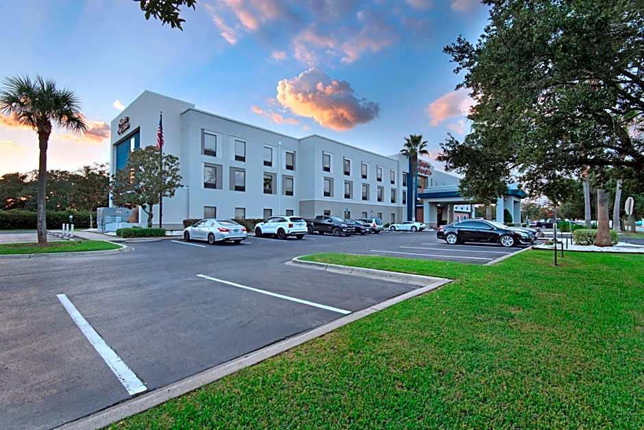 Hampton Inn By Hilton & Suites Pensacola I-10 N At University Town Plaza
