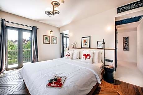Deluxe Double Room with Balcony