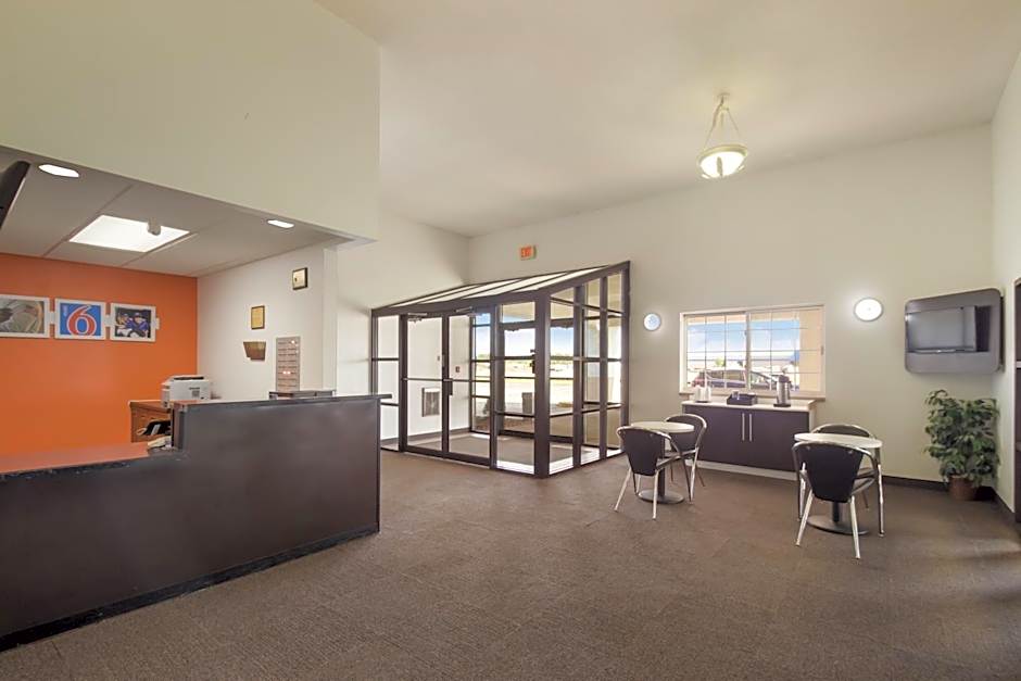 Motel 6-Rothschild, WI