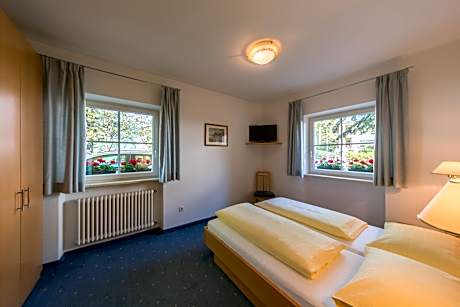 Apartment (2 Adults)