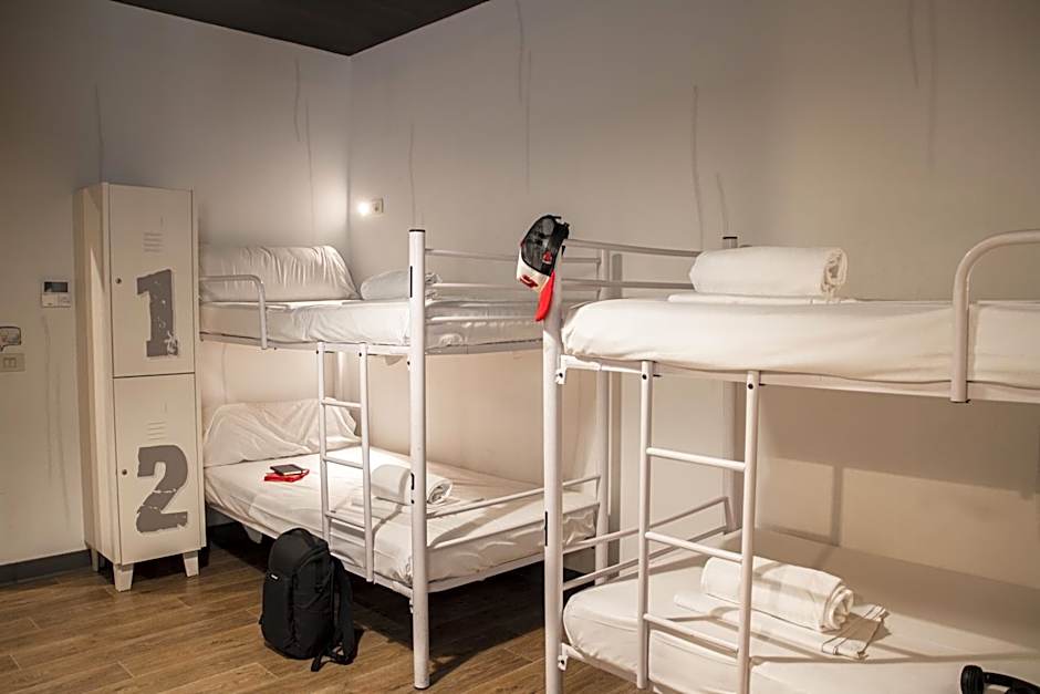 room00 Ventura Hostel