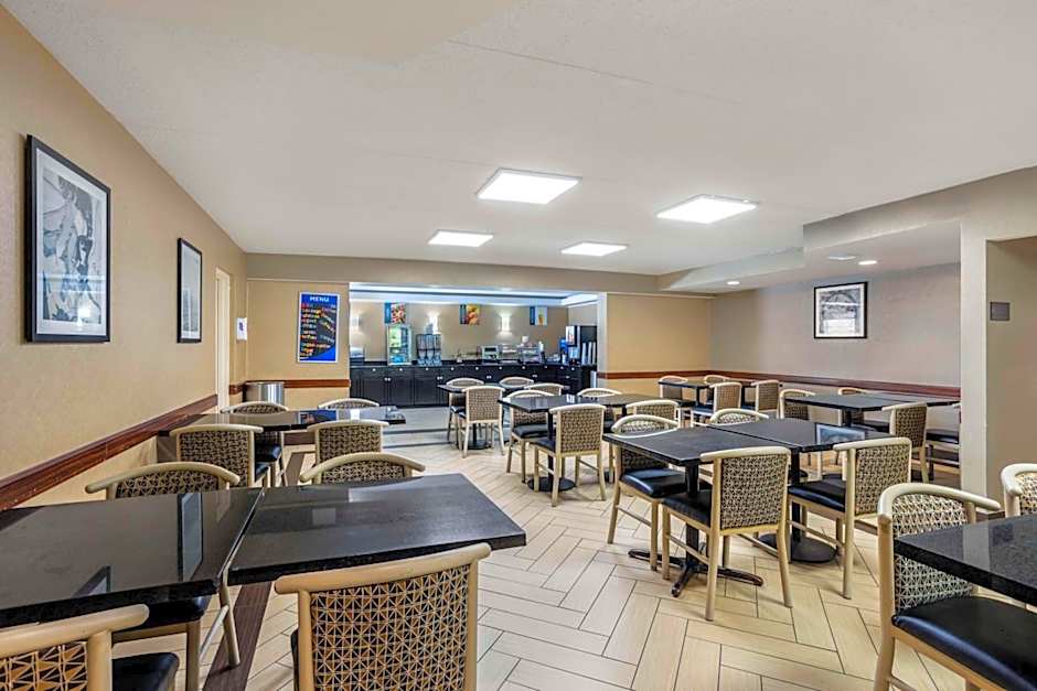 Best Western Harrisburg North Hotel