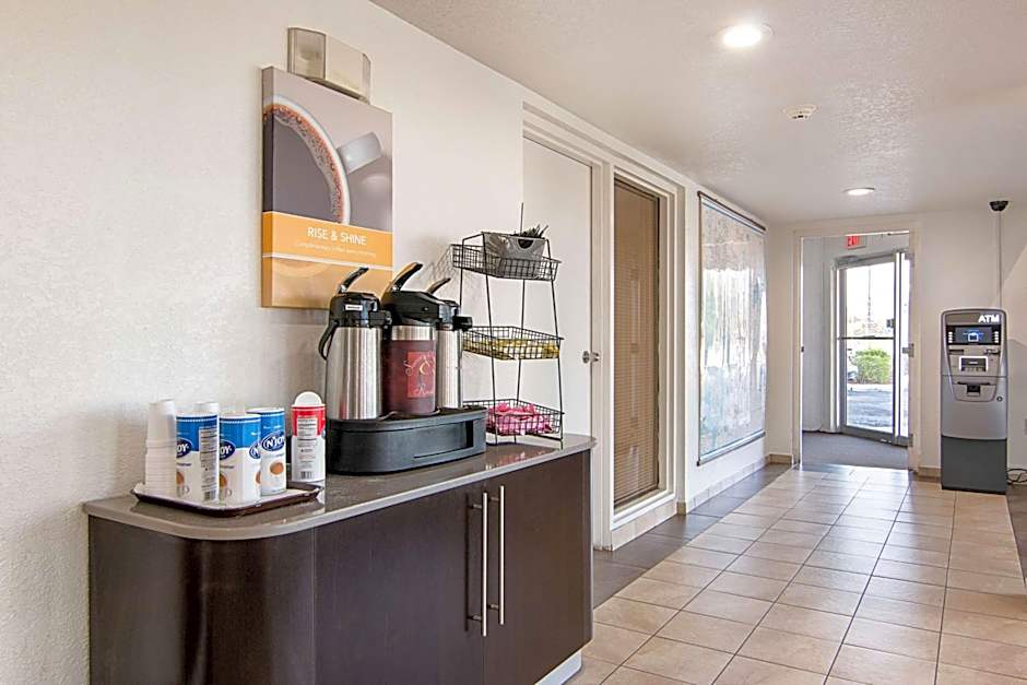 Motel 6 - Tampa Fairgrounds