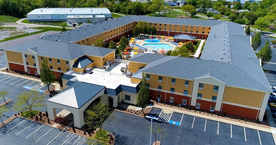 Cedar Point's Express Hotel