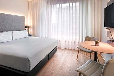 The INNSIDE Room