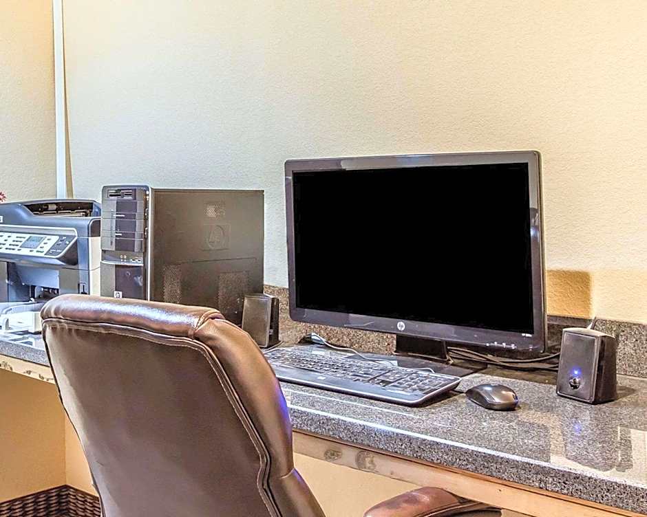 Quality Inn & Suites Mount Pleasant