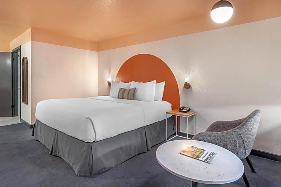 The Sandman Santa Rosa Sonoma, an Ascend Collection Hotel