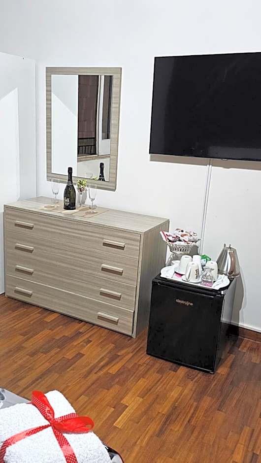 Blue Crystal NAPOLI ROOMS