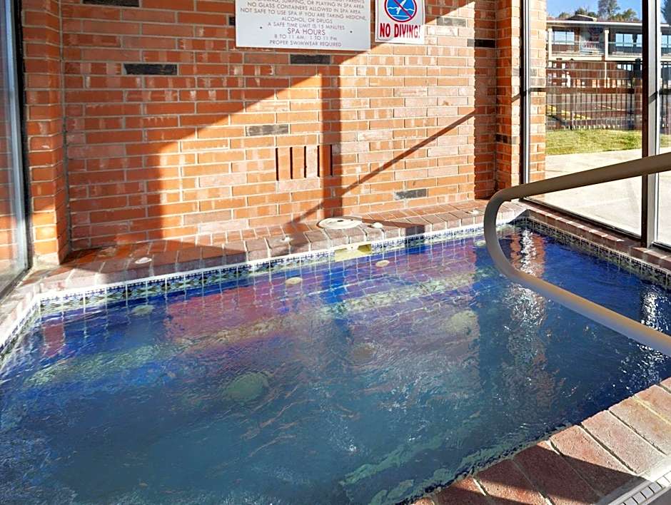 Days Inn & Suites by Wyndham Trinidad