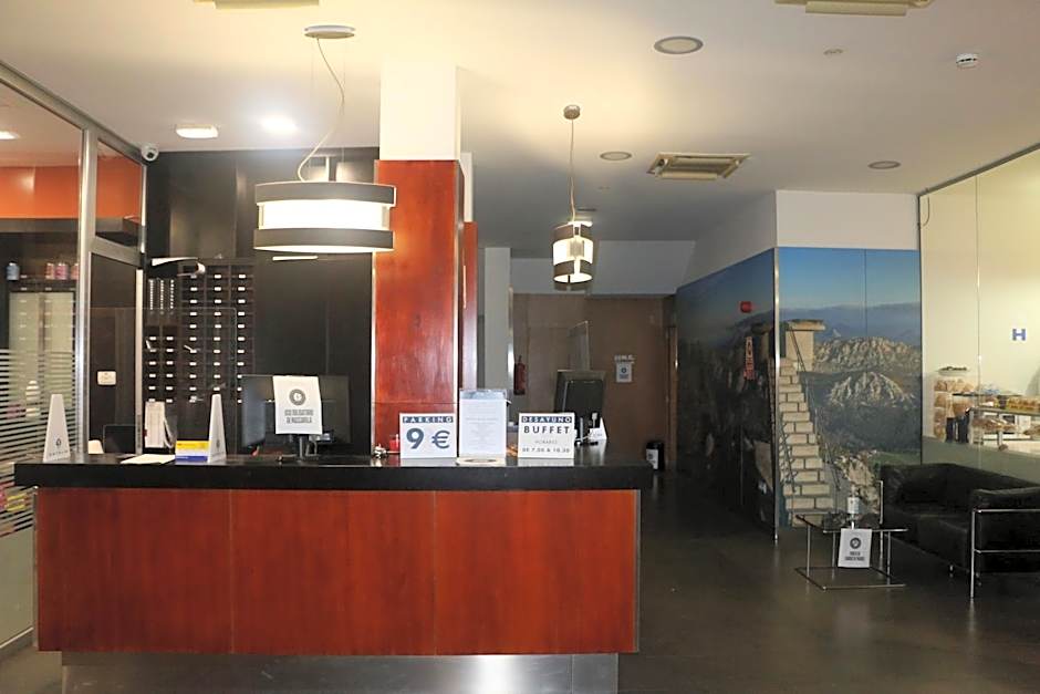 Hotel 44