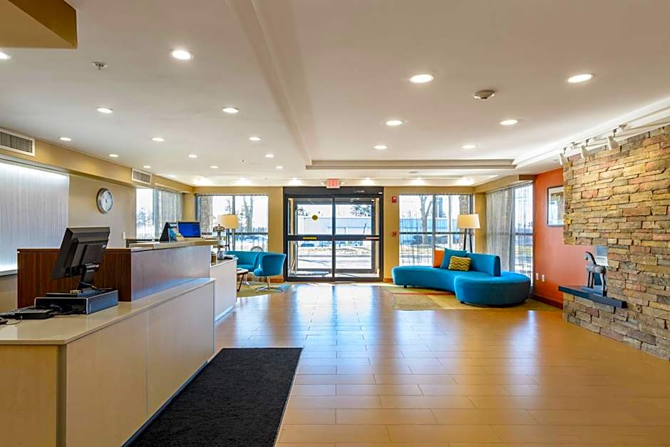 Fairfield Inn by Marriott Manchester-Boston Regional Airport