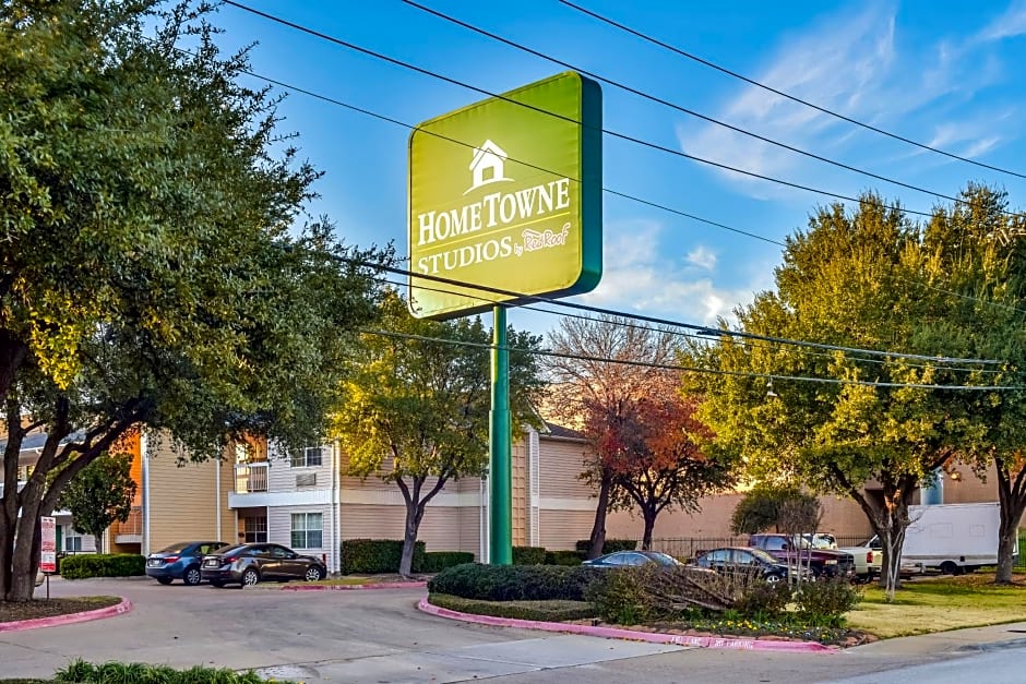 HomeTowne Studios by Red Roof Dallas - North Addison - Tollway
