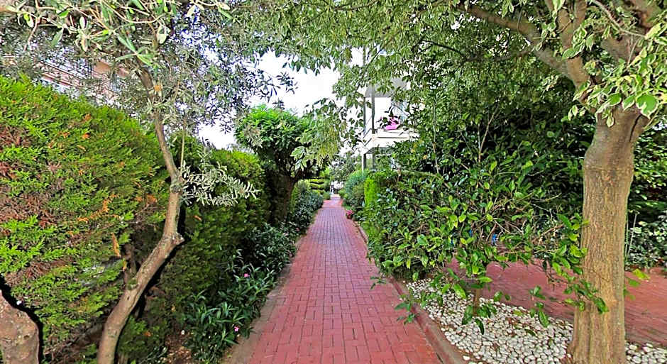 Aloria Garden Hotel