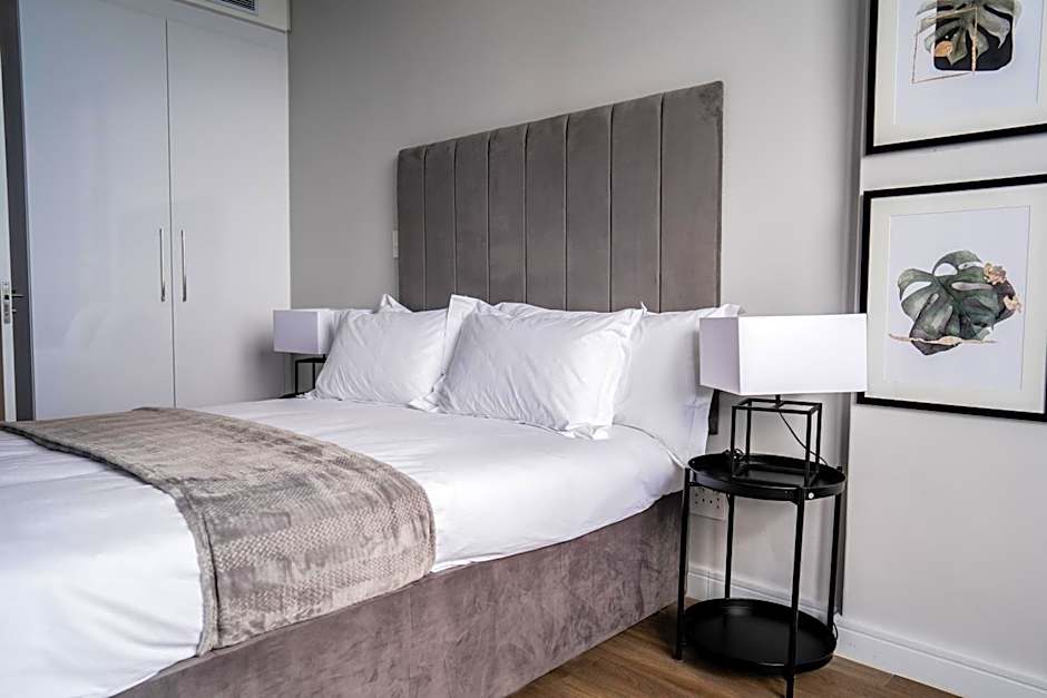 Reserved Suites Illovo