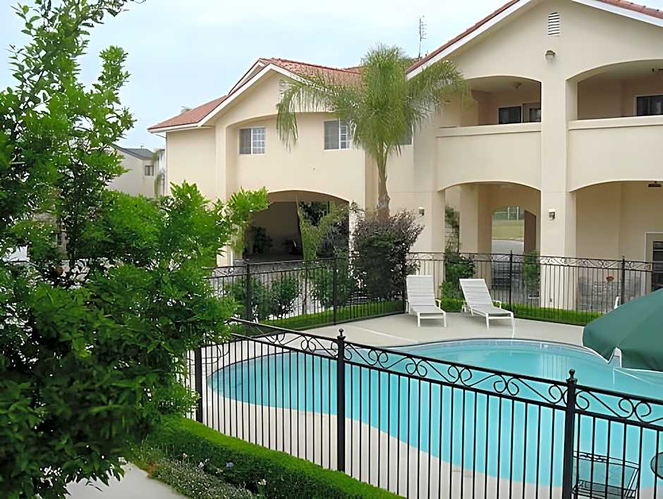Garden Inn and Suites