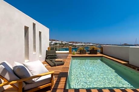 Panoramic Sea View Suite with Rooftop Hot Tub