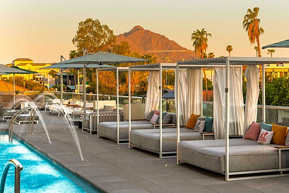 Senna House Scottsdale, Curio Collection by Hilton