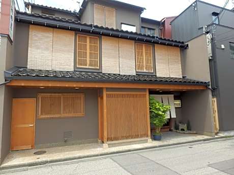 Japanese-Style Quadruple Room with Garden View