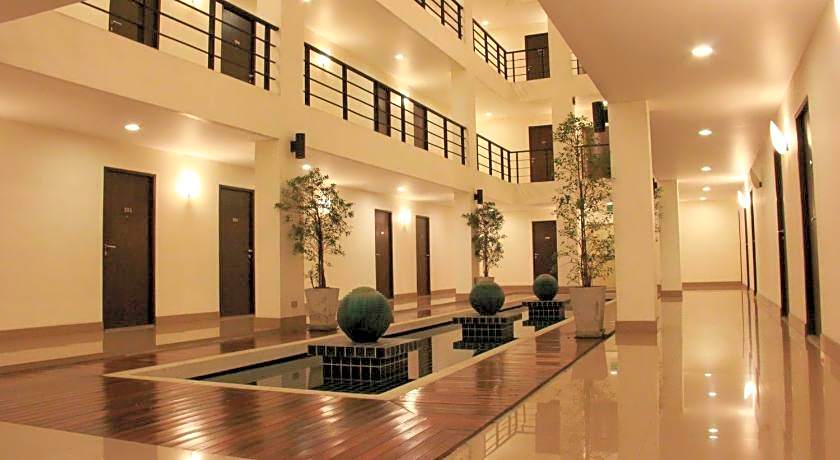 The Atrium Ratchada 13 Hotel