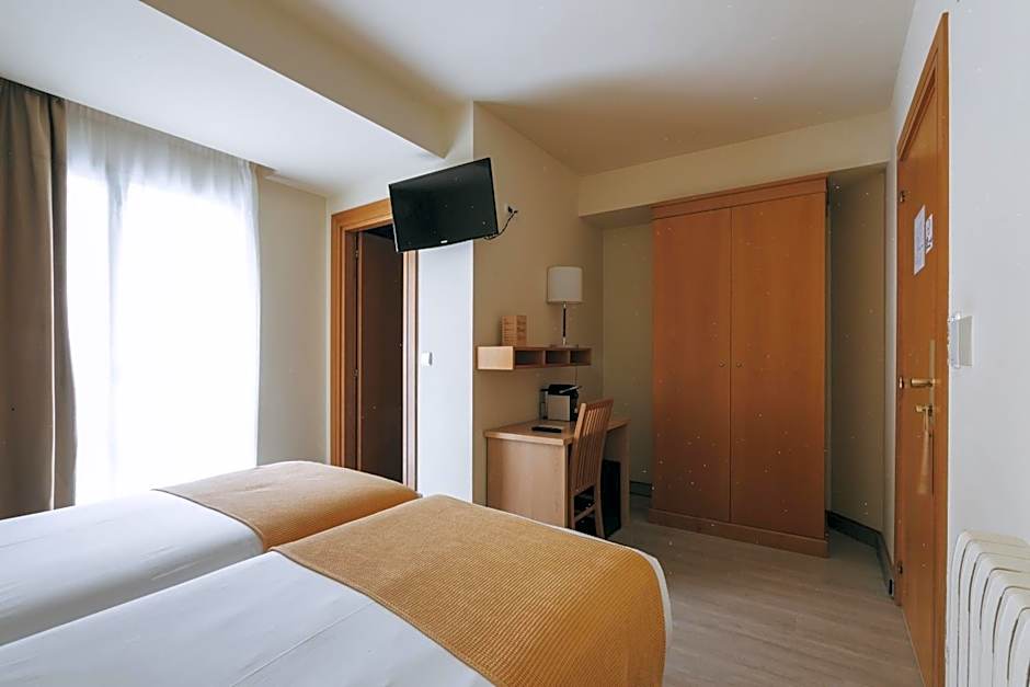 Hotel Zaragoza Plaza