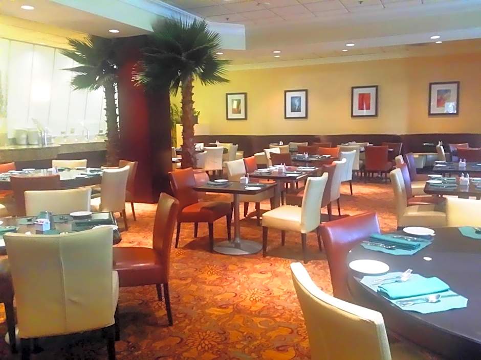 Anaheim Majestic Garden Hotel