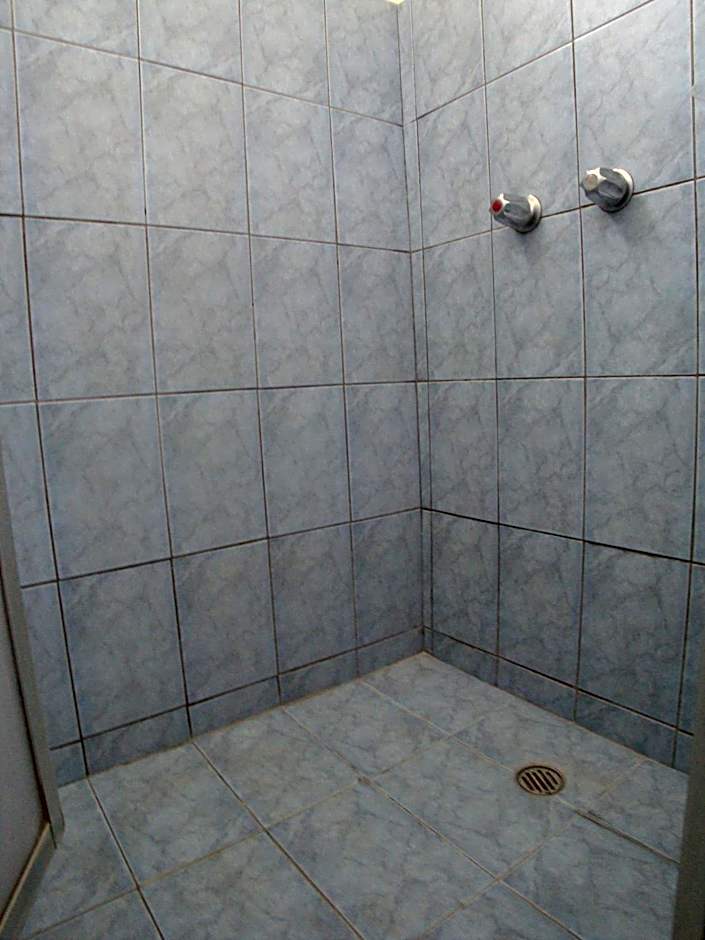 Hotel La Guaria Inn & Suites