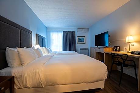 Double Room with Two Double Beds and Patio - First Floor/Non-Smoking