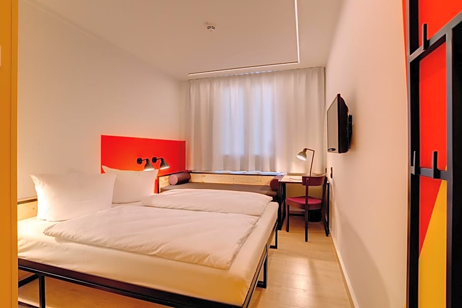 MEININGER Hotel Leipzig Hauptbahnhof