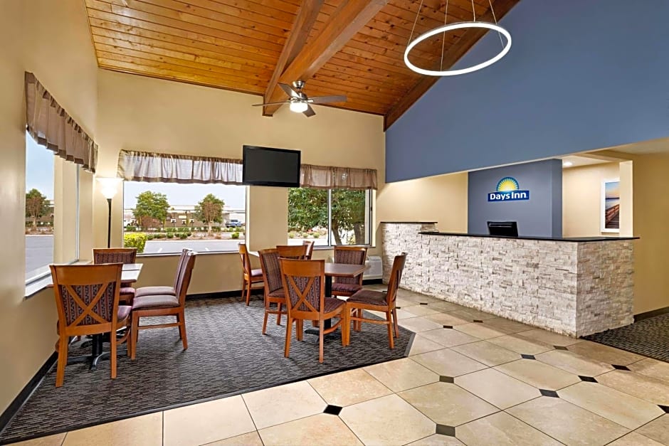 Days Inn by Wyndham Oak Ridge Knoxville