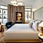 Small Luxury Hotel Ambassador a l'Opera