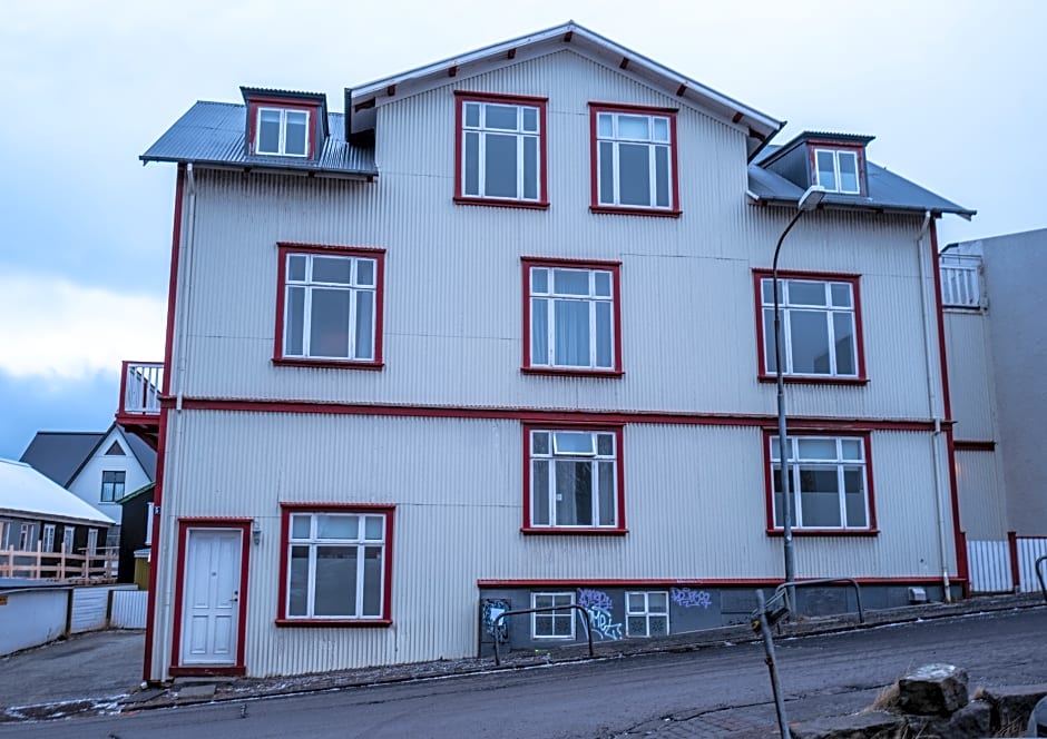 Luna Hotel Apartments Amtmannsstigur