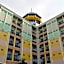 Dee Prom Hotel