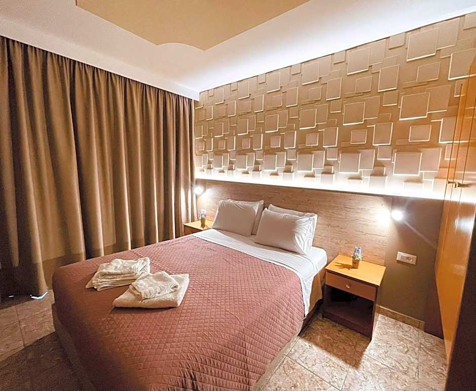 Peter's Place Studios & Suites