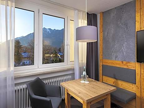 Standard Room with 2 single beds
